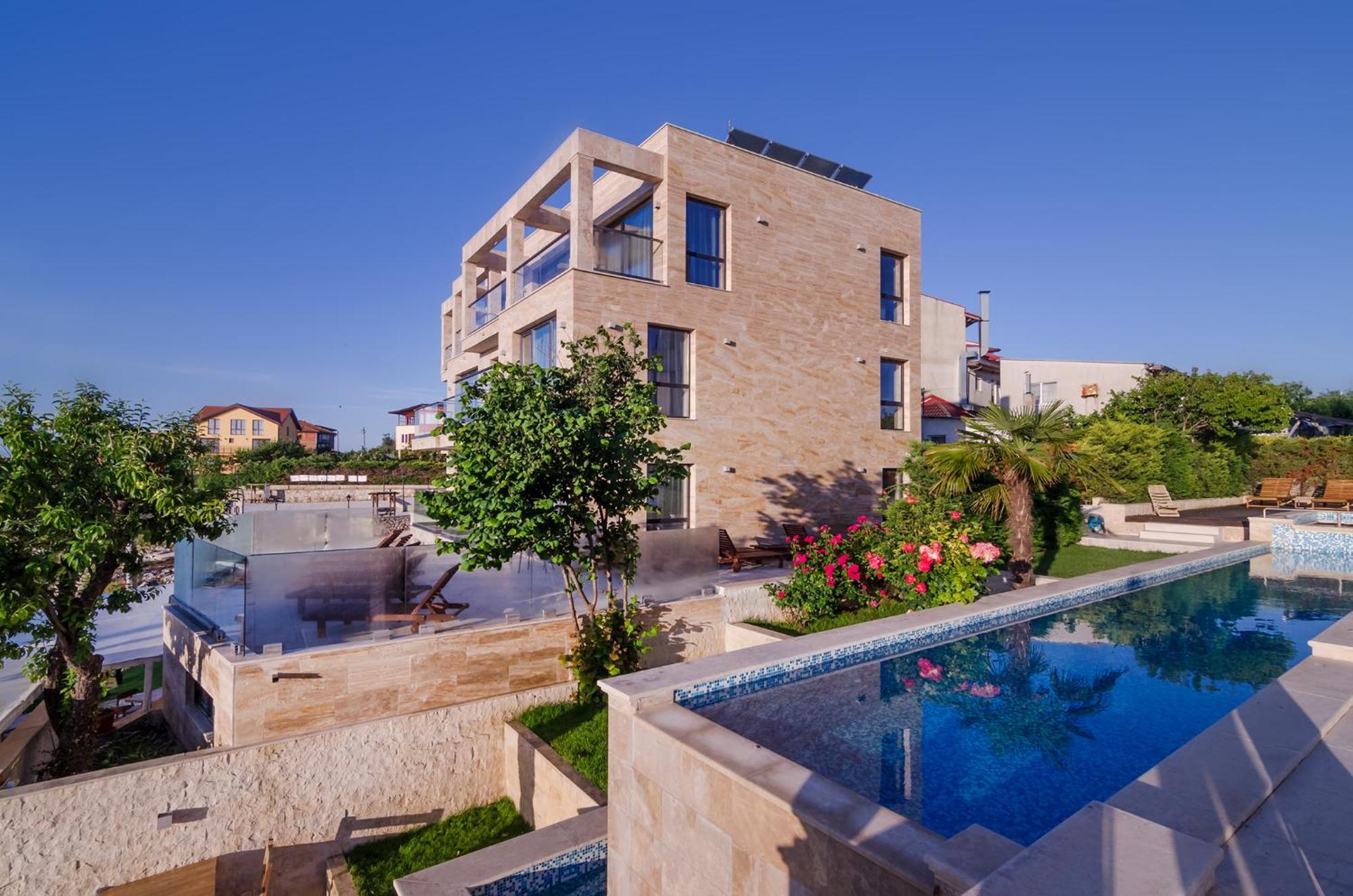 Villa Ambra Tyulenovo ภายนอก รูปภาพ